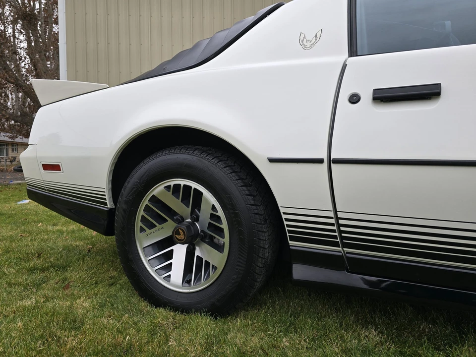 1984 Pontiac Firebird Trans Am 3rd Gen - Image 31 of 31