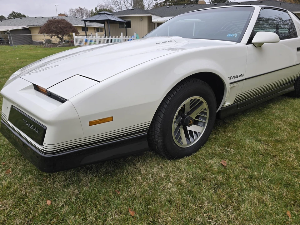1984 Pontiac Firebird Trans Am 3rd Gen - Image 23 of 31