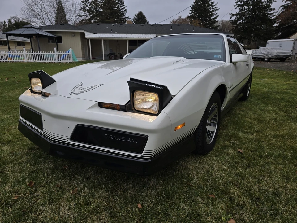 1984 Pontiac Firebird Trans Am 3rd Gen - Image 2 of 31