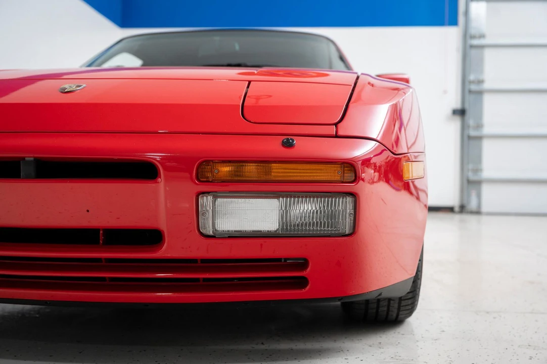 1986 Porsche 944 Turbo - Image 24 of 31