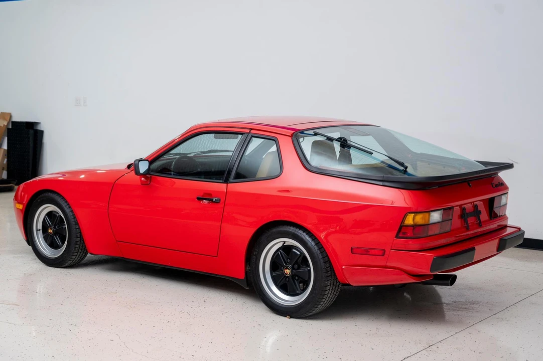 1986 Porsche 944 Turbo - Image 7 of 31