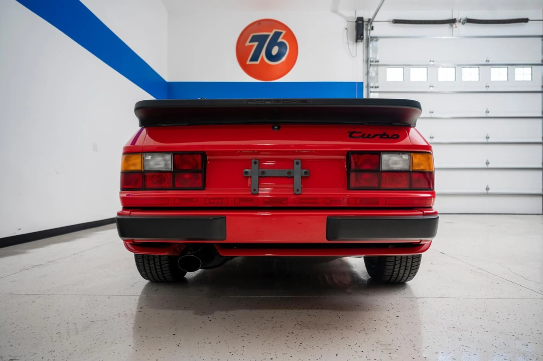 1986 Porsche 944 Turbo - Image 10 of 31
