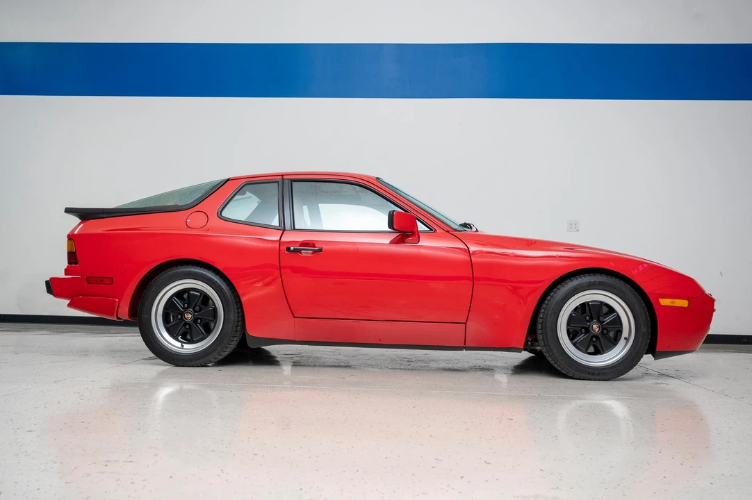 1986 Porsche 944 Turbo - Image 15 of 31