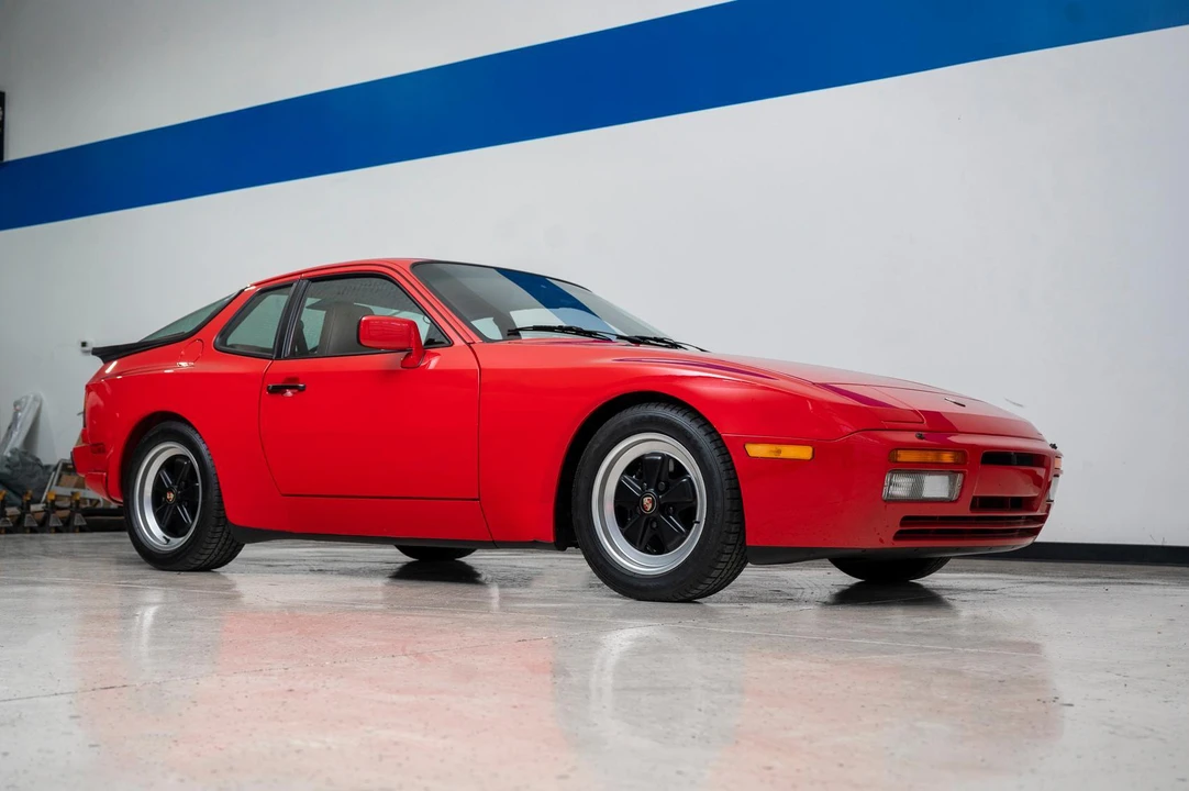 1986 Porsche 944 Turbo - Image 16 of 31