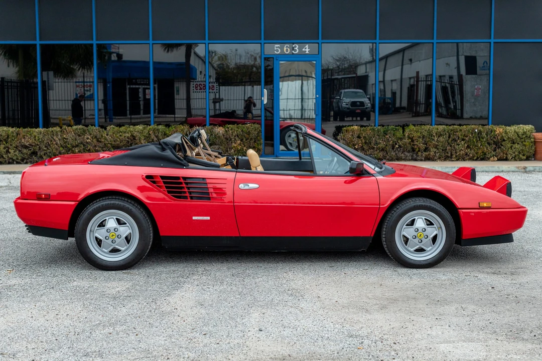 1987 Ferrari Mondial 3.2 - Image 15 of 31