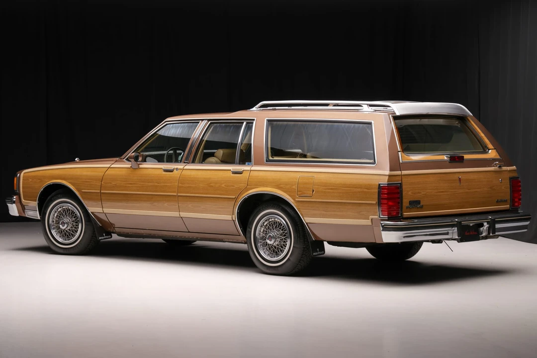 1987 Pontiac Safari - Image 5 of 31