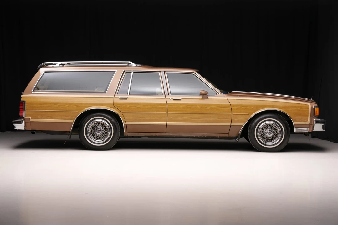 1987 Pontiac Safari - Image 10 of 31