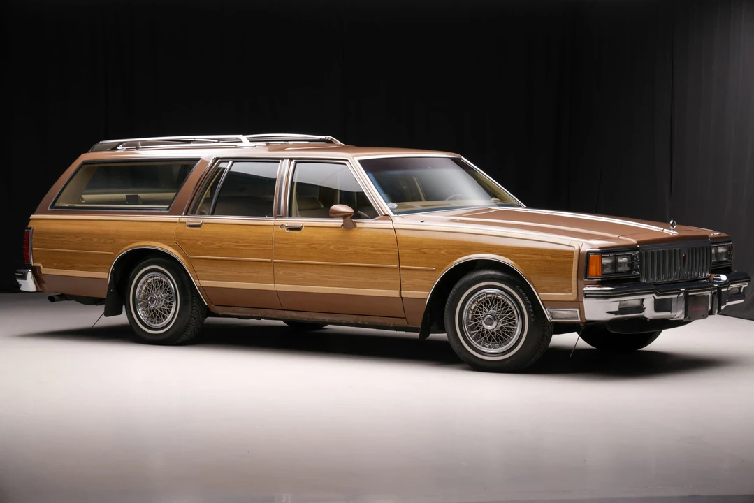 1987 Pontiac Safari - Image 11 of 31