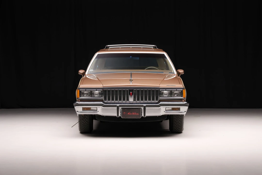 1987 Pontiac Safari - Image 13 of 31
