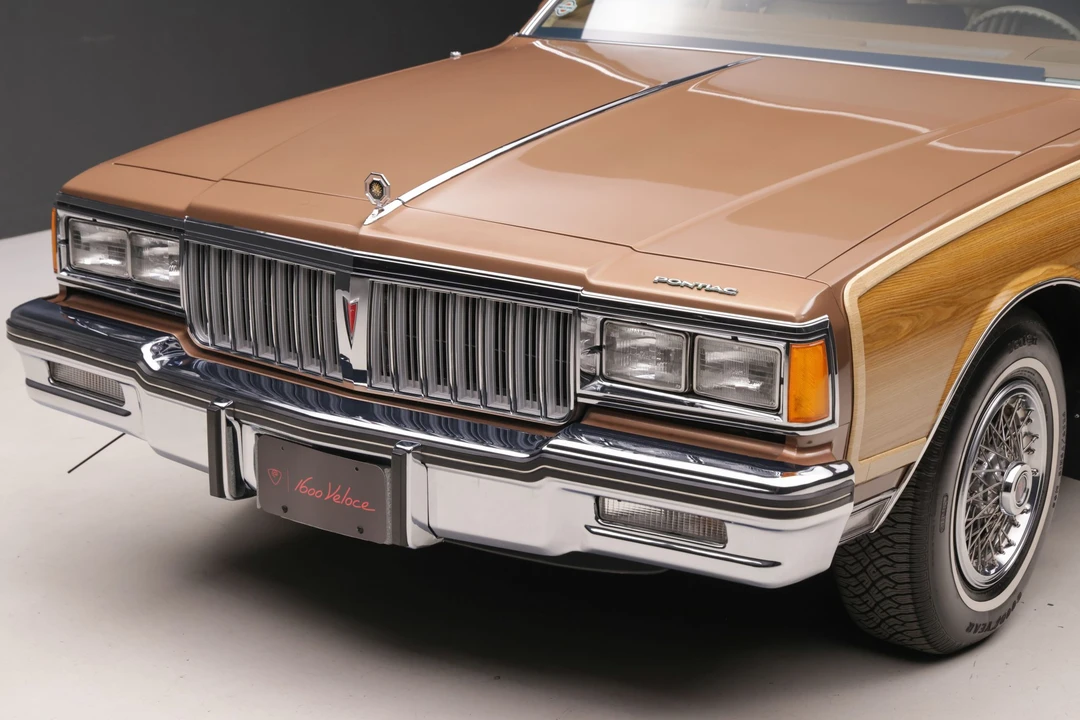 1987 Pontiac Safari - Image 24 of 31