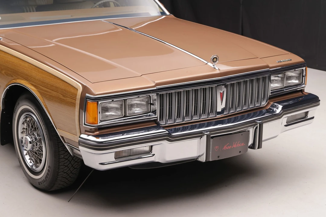 1987 Pontiac Safari - Image 25 of 31