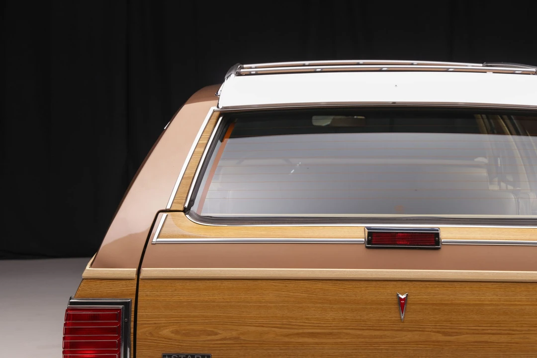 1987 Pontiac Safari - Image 26 of 31