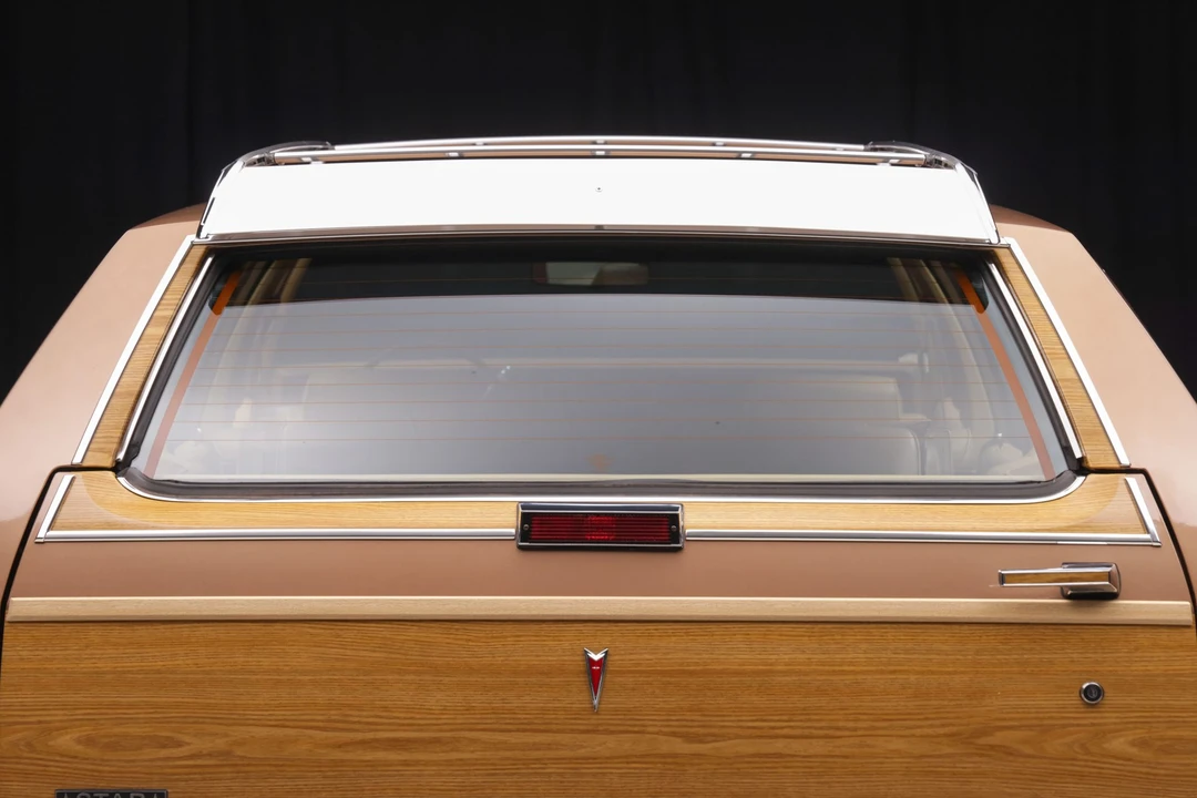 1987 Pontiac Safari - Image 27 of 31