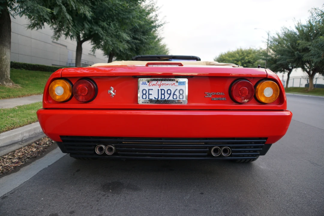 1988 Ferrari Mondial 3.2 - Image 29 of 31