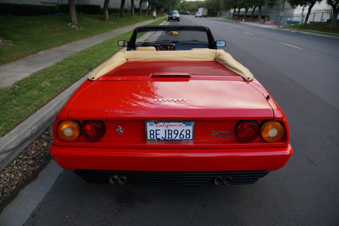 1988 Ferrari Mondial 3.2 - Image 30 of 31