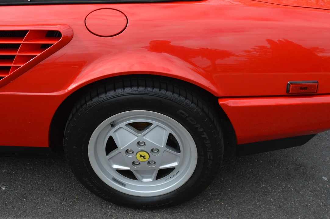 1988 Ferrari Mondial 3.2 - Image 24 of 31