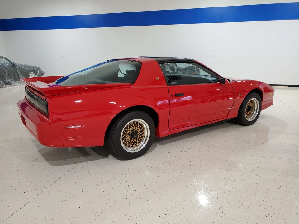 1989 Pontiac Firebird Trans Am 3rd Gen - Image 15 of 31