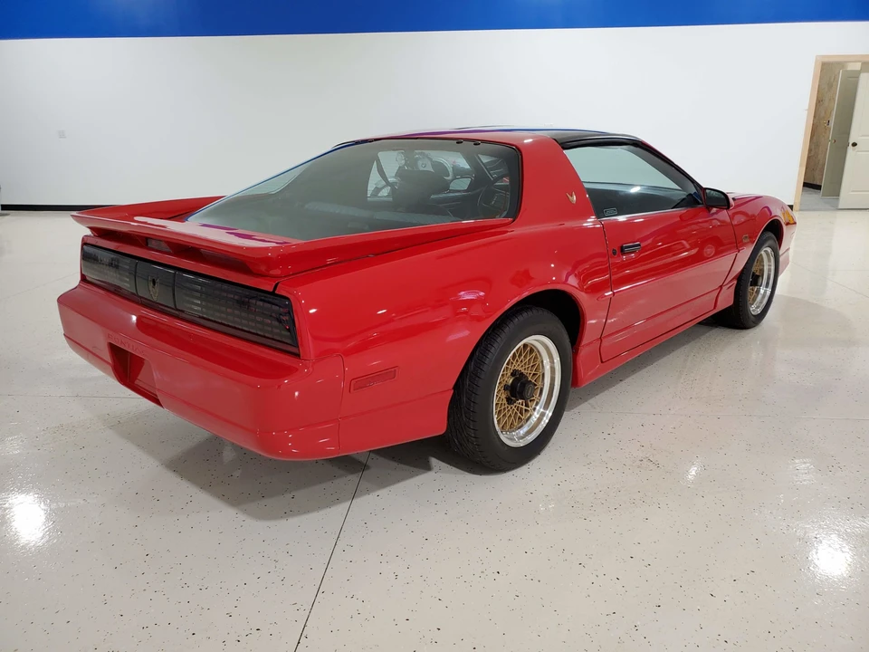 1989 Pontiac Firebird Trans Am 3rd Gen - Image 14 of 31