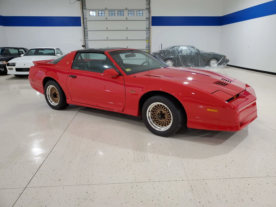 1989 Pontiac Firebird Trans Am 3rd Gen - Image 2 of 31