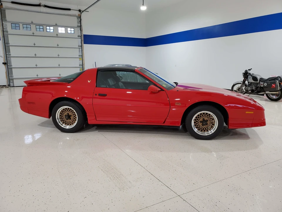 1989 Pontiac Firebird Trans Am 3rd Gen - Image 17 of 31