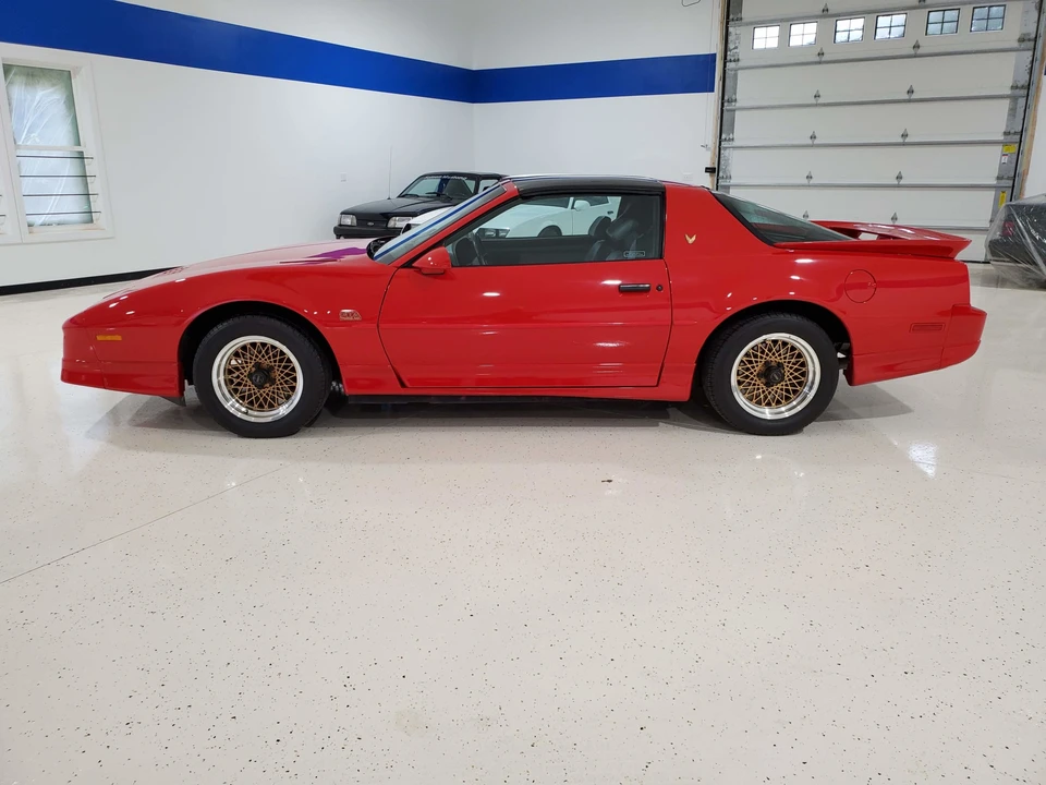 1989 Pontiac Firebird Trans Am 3rd Gen - Image 10 of 31