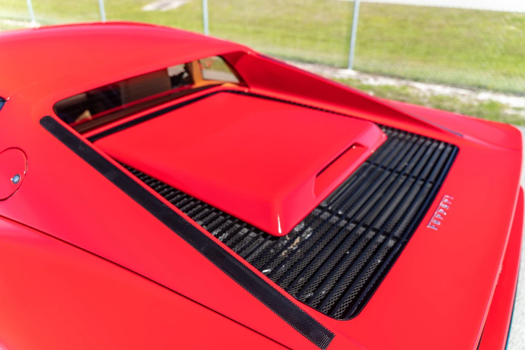 1990 Ferrari Testarossa - Image 27 of 31