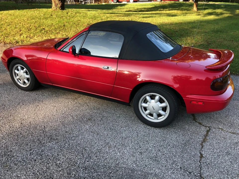 1990 Mazda NA MX-5 Miata - Image 23 of 31