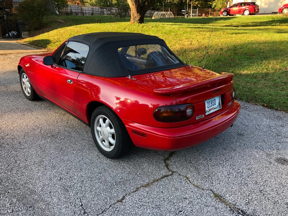 1990 Mazda NA MX-5 Miata - Image 24 of 31