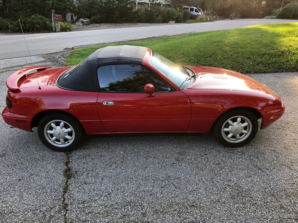 1990 Mazda NA MX-5 Miata - Image 28 of 31