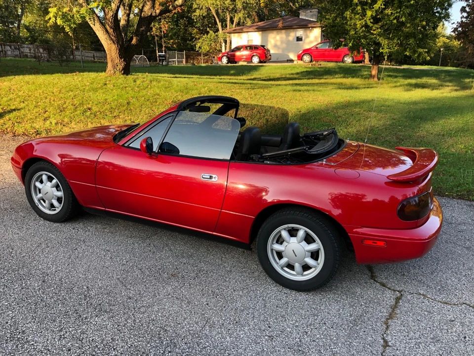 1990 Mazda NA MX-5 Miata - Image 8 of 31