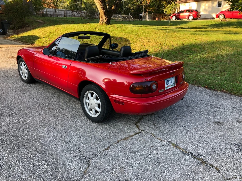 1990 Mazda NA MX-5 Miata - Image 9 of 31