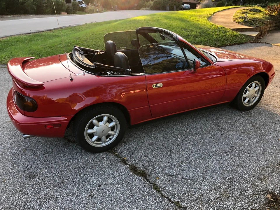 1990 Mazda NA MX-5 Miata - Image 12 of 31