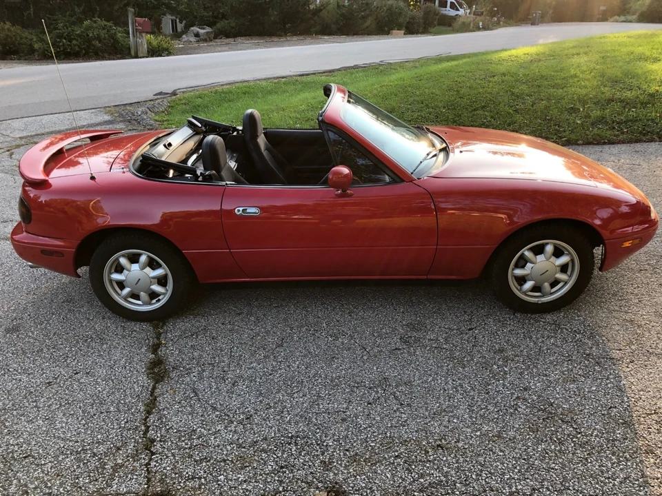 1990 Mazda NA MX-5 Miata - Image 13 of 31