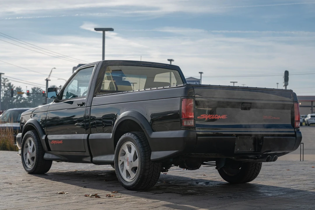 1991 GMC Syclone - Image 16 of 31