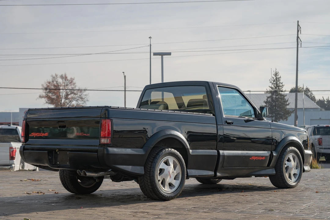 1991 GMC Syclone - Image 14 of 31