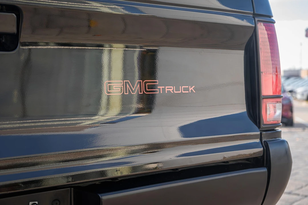 1991 GMC Syclone - Image 25 of 31