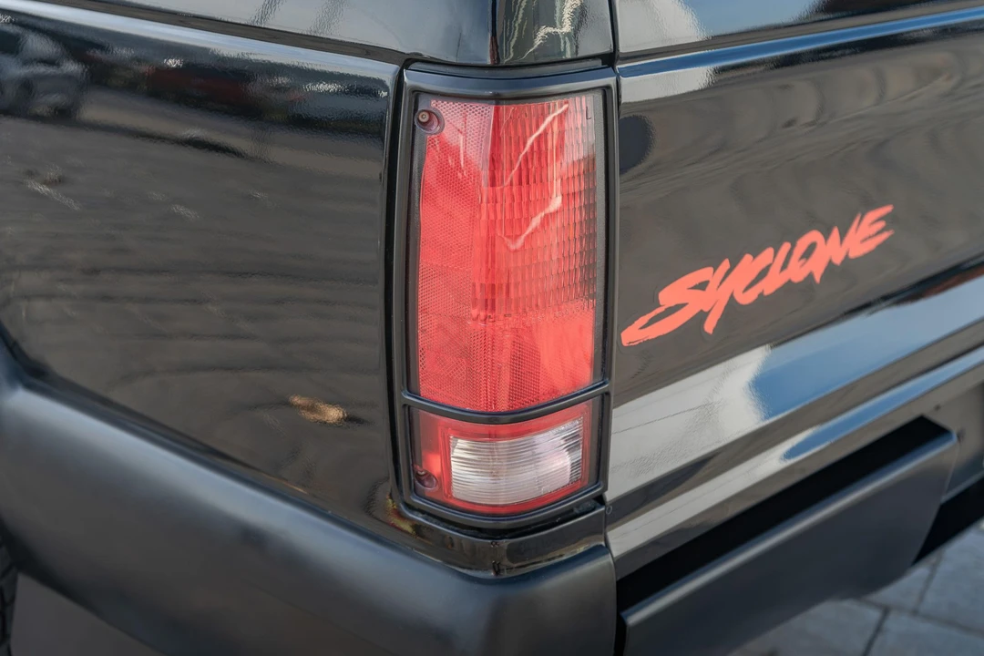 1991 GMC Syclone - Image 26 of 31