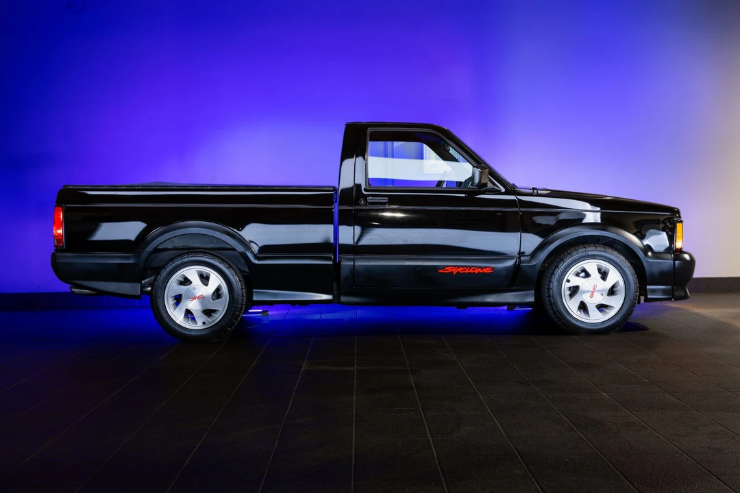 1991 GMC Syclone - Image 5 of 31