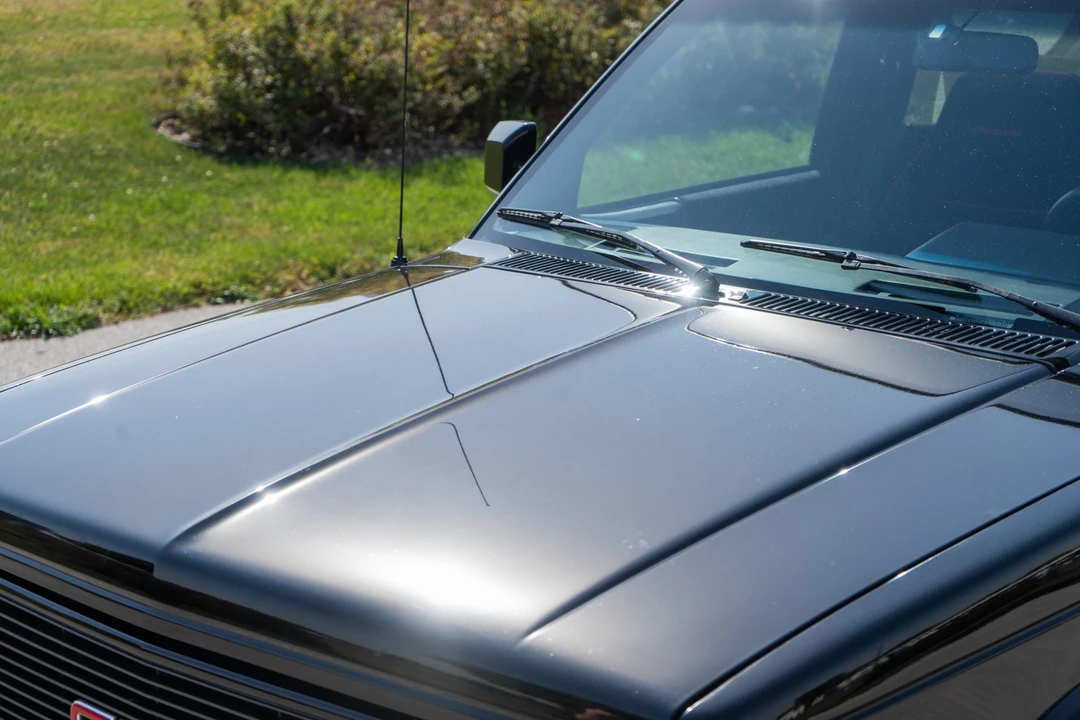 1991 GMC Syclone - Image 19 of 31