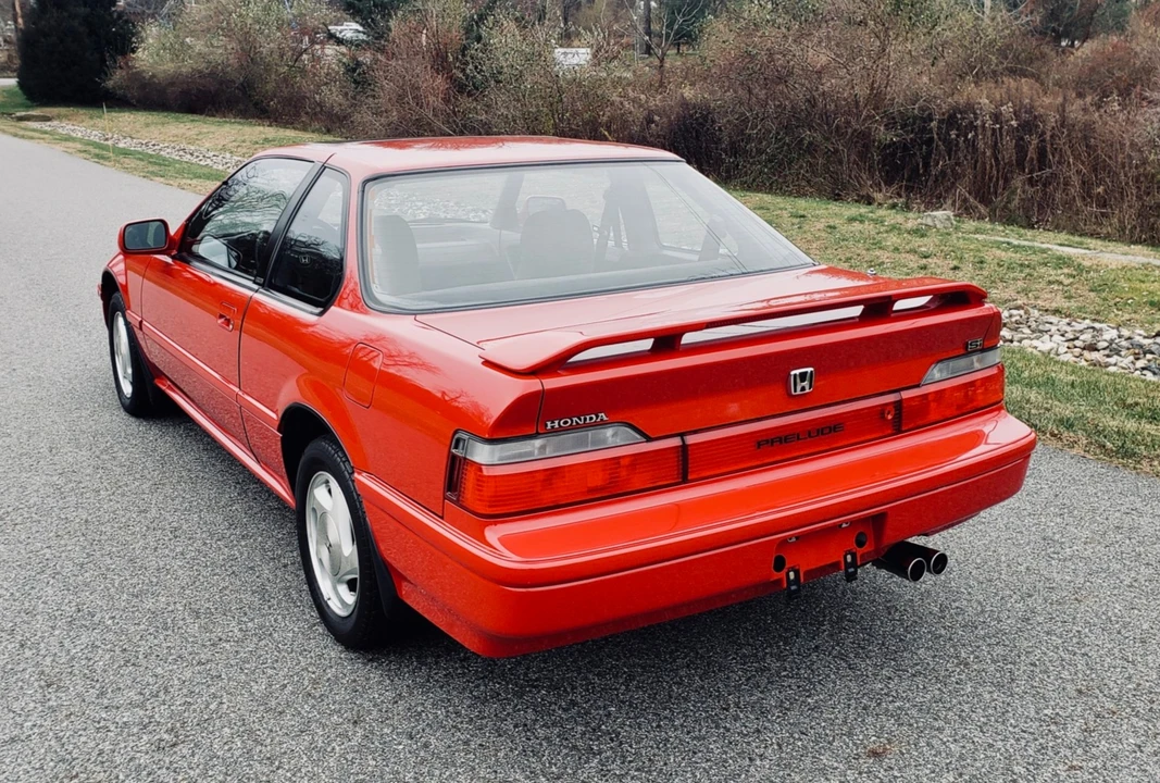 1991 Honda Prelude 3rd Gen - Image 9 of 31