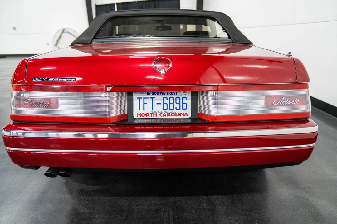 1993 Cadillac Allante - Image 5 of 31