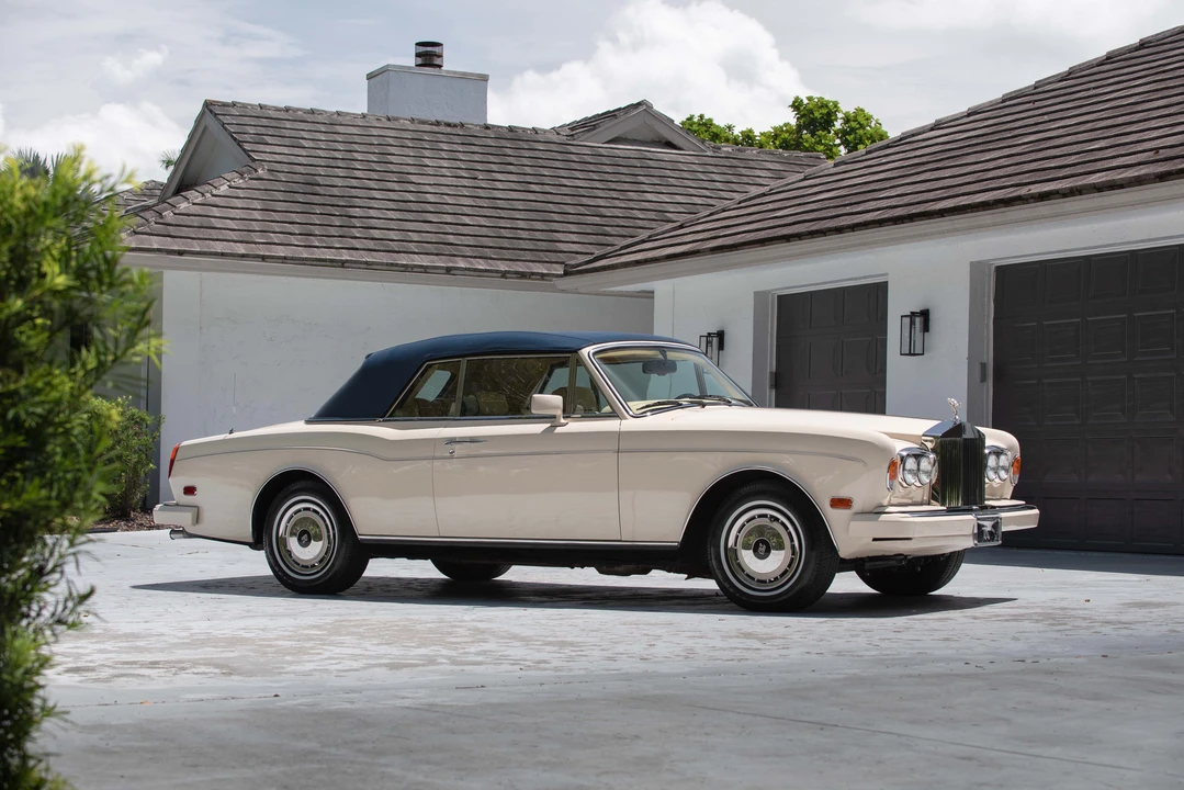 1993 Rolls-Royce Corniche Series IV - Image 2 of 31