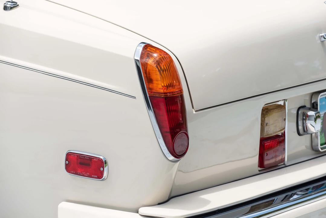 1993 Rolls-Royce Corniche Series IV - Image 22 of 31