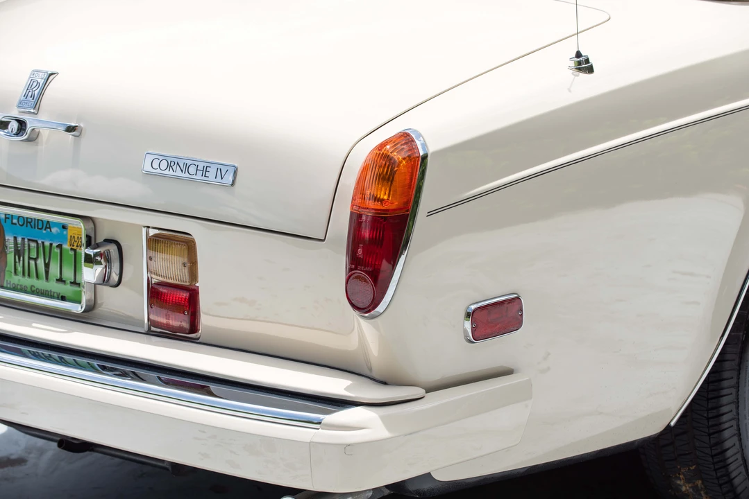 1993 Rolls-Royce Corniche Series IV - Image 23 of 31