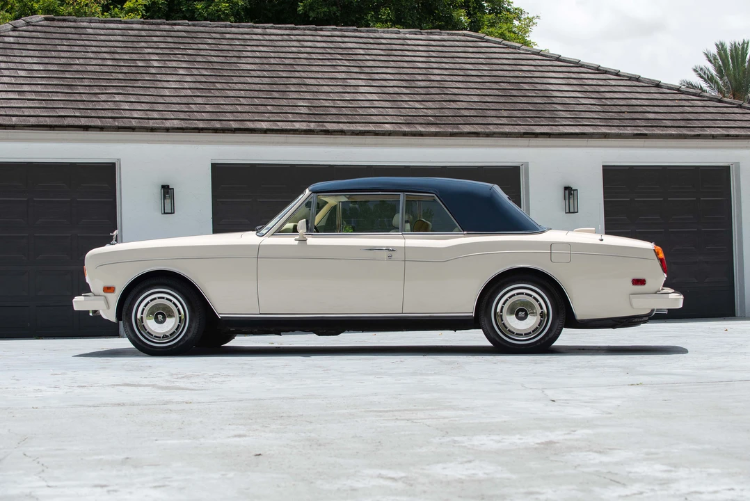 1993 Rolls-Royce Corniche Series IV - Image 8 of 31