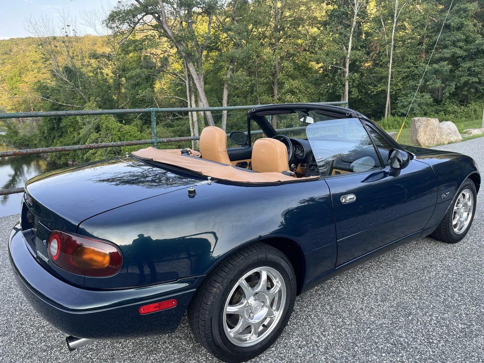 1994 Mazda NA MX-5 Miata - Image 19 of 31