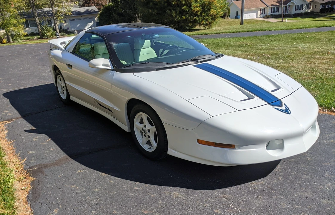 1994 Pontiac Firebird Trans Am 4th Gen - Image 7 of 31