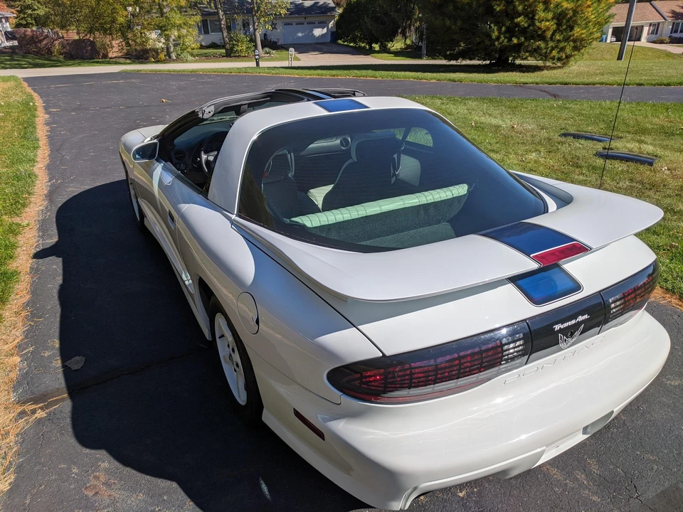 1994 Pontiac Firebird Trans Am 4th Gen - Image 18 of 31