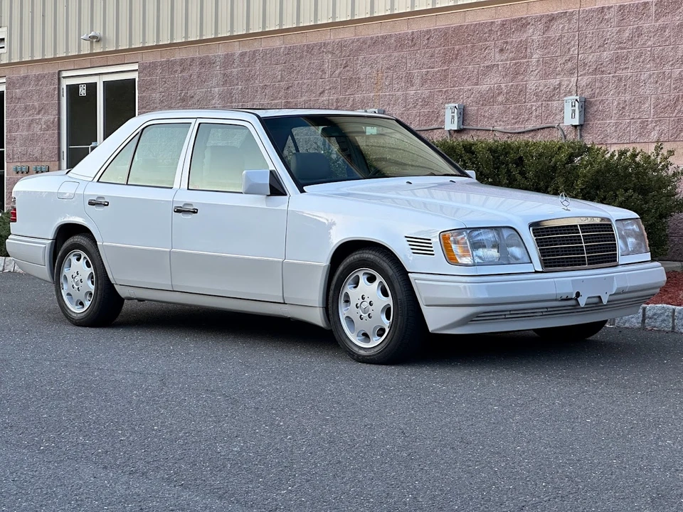 1995 Mercedes-Benz W124 E-Class - Image 5 of 31