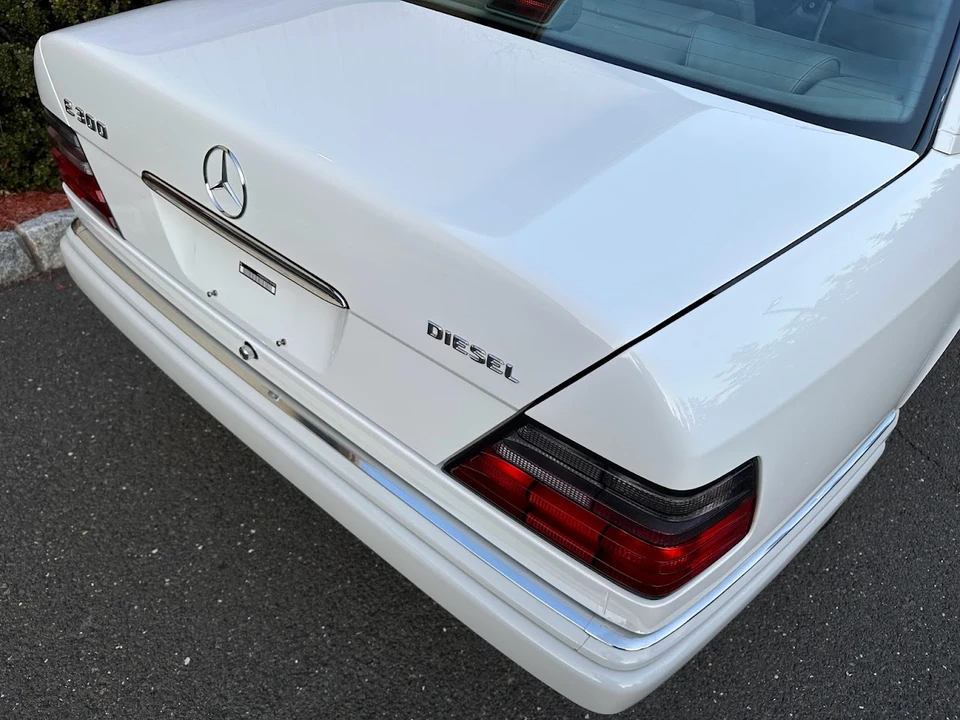 1995 Mercedes-Benz W124 E-Class - Image 26 of 31